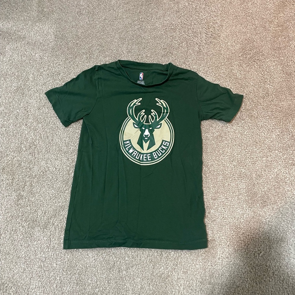 Milwaukee Bucks Green T-Shirt
